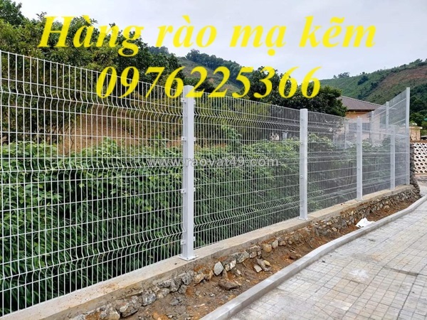 Báo giá thi công hàng rào lưới thép hàn