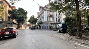 Biệt thự lô góc việt hưng, 3 thoáng, vỉa hè rộng, ôtô tránh, view công viên cây