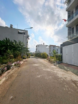 Cần bán 1m2 đất thổ cư đường nhựa trong khu dân cư