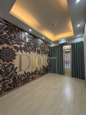 Cần bán gấp! quận 5 - cao đạt 3 tầng - hẻm thông tứ tung - giá cực tốt