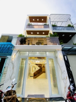 Cần bán nhà phố 1 trệt 2 lầu có sân thượng vừa hoàn thiện giá thấp