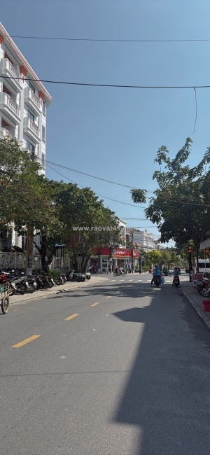 Căn góc 2 mặt tiền lý thái tổ 177m² giá 19,6 tỷ trung tâm hội an