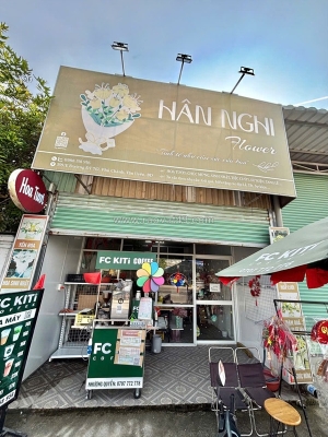 Cần sang nhượng tiệm hoa kế chợ phú chánh, tân uyên, bình dương – vào là bán