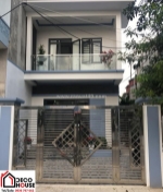 Chiều cao lan can ban công kính tay vịn inox trụ lửng theo khuyến nghị