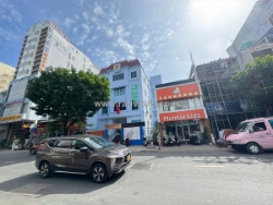 Chính chủ bán nhà mt kd đ.nguyễn thiện thuật, quận 3 - xd 1 hầm 7 tầng - hdt