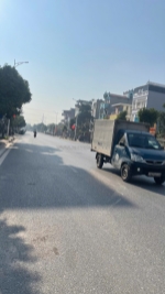 Chính chủ cần bán 100 m2 mặt đường ỷ lan - đặng xá, giá chỉ 17 tỷ, lh 0985865658