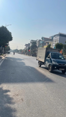 Chính chủ cần bán 100 m2 mặt đường ỷ lan - đặng xá, giá chỉ 17 tỷ, lh 0985865658