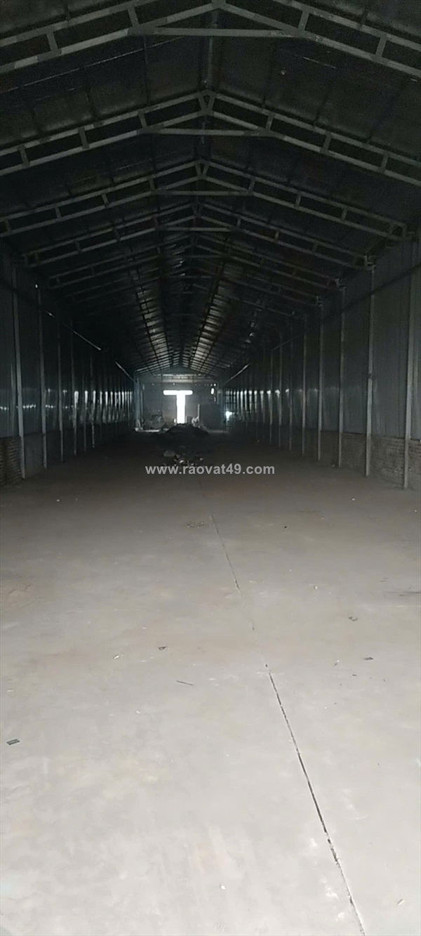 Cho thuê kho xưởng tại sơn trung , quốc oai, hà nội. diện tích 750m2  xe