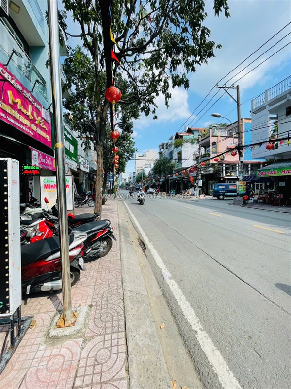 Cho thuê nguyên căn, mt hưng phú, 63m2, mặt bằng + 3pn, 15tr