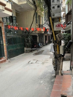 Cho thuê nhà nguyên căn ngõ hào nam, 50m² x 5 tầng, 4 pn, 5 wc, 20 triệu