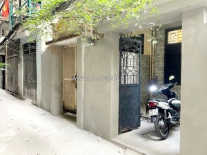 Cho thuê nhà nguyên căn ngõ phan đình giót 45m² x 3 tầng, 2 ngủ, 2 vệ sinh, 10