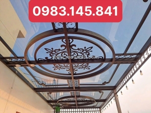 Chuyên uốn vòng tròn sắt hộp làm mái kính nghệ thuật