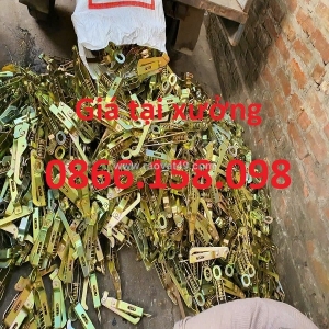 Có nên sử dụng khóa tôm gạt lò xo giá rẻ hay không?