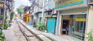 Có thể vừa kinh doanh vừa ở. cho thuê nhà 2 tầng, vệ sinh khép kín tại số 4 ngõ