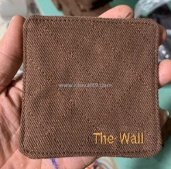 Đế lót ly vải kaki thêu tên quán giá rẻ