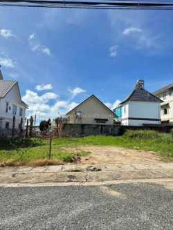 Giảm giá bán gấp đất biệt thự kqh trần anh tông đà lạt 200m2