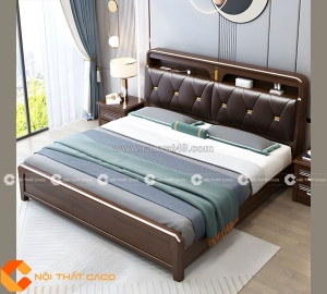 Giường ngủ gỗ sồi tự nhiên bọc đầu nệm sang trọng