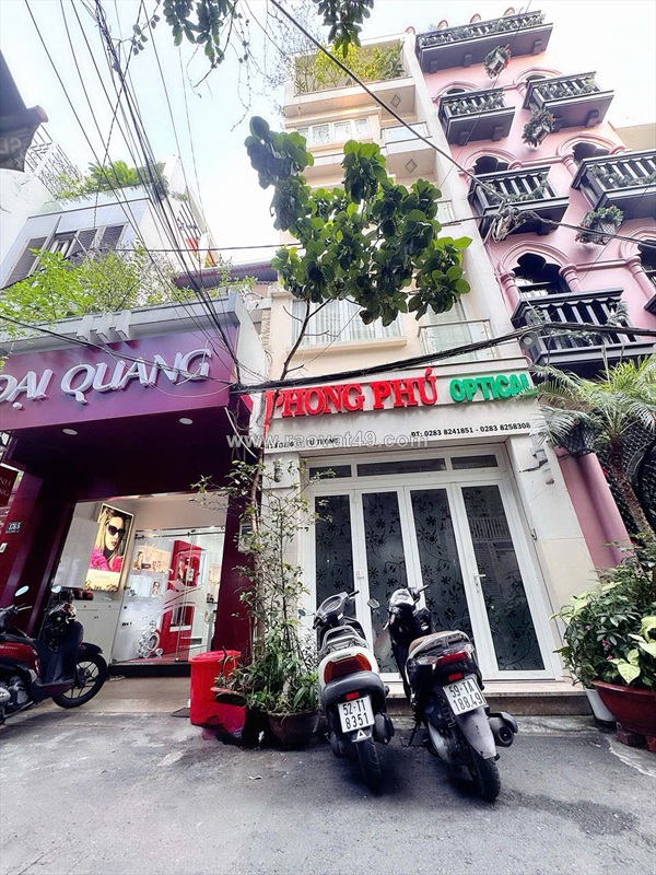 Hiếm bán khách sạn đ.lý tự trọng, bến thành, quận 1 - dòng tiền siêu khủng