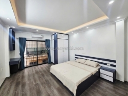 Hiếm cầu giấy – nhà mới tinh 6 tầng thang máy – khách xách vali về ở lh