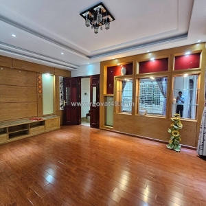 Hiếm phố đội cấn 45m 5t mt 5 giá 14,3 tỷ ngõ thông- kinh doanh tốt-lô  góc 2