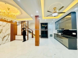 Hiếm!bán nhà minh khai,cầu diễn,ga tàu,thang máy,dt:38mx6t,mt:4.5m,7.9ty