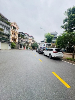 Hoa hậu phố lâm hạ 70m2, 7t, mt5m view hồ, full nội thất - nhỉnh 2x tỷ