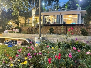 Homestay lương sơn gần 2000m2 chính chủ bám suối đang khai thác tốt