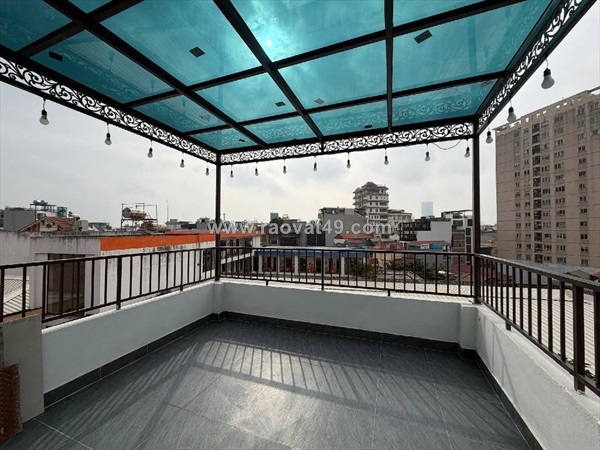 Lạc long quân 40m x7 tầng thang máy 17,5 tỷ-10m ra phố,ô tô đỗ cửa