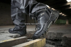 Lý do chọn giày bảo hộ tại hà nội chính hãng