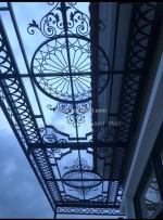 Mái vòm hiên sắt mỹ thuật: sự kết hợp hoàn hảo giữa độ bền và thẩm mỹ