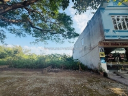 Mặt đường 353 phạm văn đồng – tân thành  ngang 6m, vị trí kinh doanh sầm uất