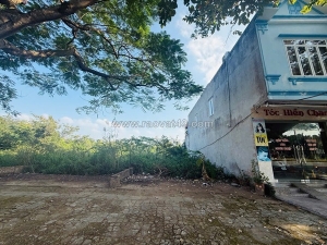 Mặt đường 353 phạm văn đồng – tân thành  ngang 6m, vị trí kinh doanh sầm uất