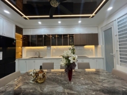 Mặt tiền đường số khu cư xá ngân hàng - quận 7 - 4 tầng - thang máy - 62m2 -