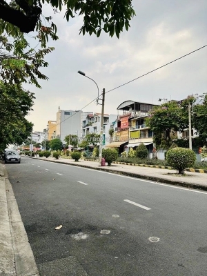 Mặt tiền view công viên – đường 30m vỉa hè rộng – gần chợ f 85m chỉ 12.x
