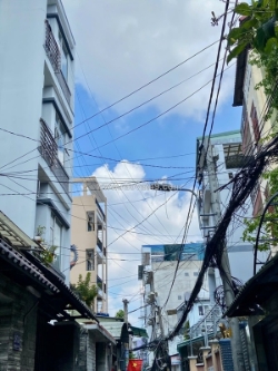 Mặt tiền xe hơi âu dương lân 8x20 nở hậu chỉ 9 tỷ 4- 09311722