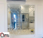 Mẫu trần gương màu trà cho phòng ngủ: ấm áp, không chói mắt