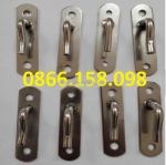 Móc buộc bạt xe tải làm bằng chất liệu gì?