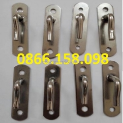 Móc buộc bạt xe tải làm bằng chất liệu gì?