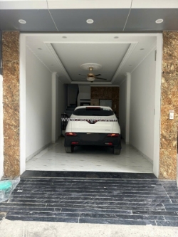 Ngọc hồi , ngõ thông – lô góc – ô tô vào nhà – thang máy xịn – full nội thất