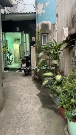 Nhà 2 tầng dt lớn 61,6m2 đường mễ cốc p15.q8 cũ. giá 2,95 tỷ tl