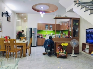 Nhà 2 tầng vĩnh châu - vĩnh hiệp, cách đường vĩnh thái chỉ 150m, gần chợ dt