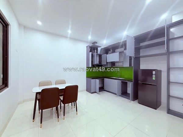Nhà 3 tầng, đẹp long lanh, mới kính koong thôn gia tân - tổ 11, quang minh.