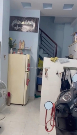 Nhà 3 tầng nở hậu hẻm bến vân đồn p2q4. giá 3,7 tỷ tl