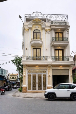 Nhà 4 tầng mới tinh - mặt đường nguyễn văn linh - gần aeon - giá 7.5 tỉ