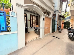 Nhà dân xây chắc chắn–nở hậu -gần hồ tây thơ mộng-20m ra ô tô tránh– dễ chốt_