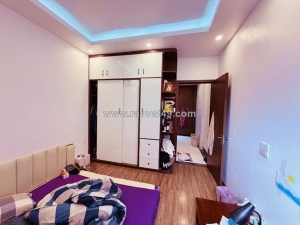 Nhà đẹp bát khối – long biên - ô tô đỗ cửa – full nội thất – gần hồ – 2 thoáng