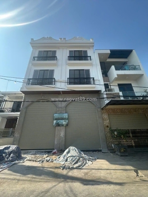 Nhà đẹp- giá tốt cần bán nhanh nhà 4,5 tầng – xây tâm huyết, chắc chắn tại quận