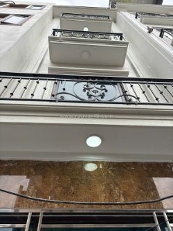 Nhà đẹp - giá tốt - cần bán nhanh nhà mới xây - vị trí đẹp tại bà triệu, hà