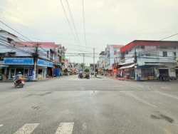 Nhà đẹp- giá tốt chính chủ cần cho thuê nhanh nhà 2 mặt tiền kinh doanh phường