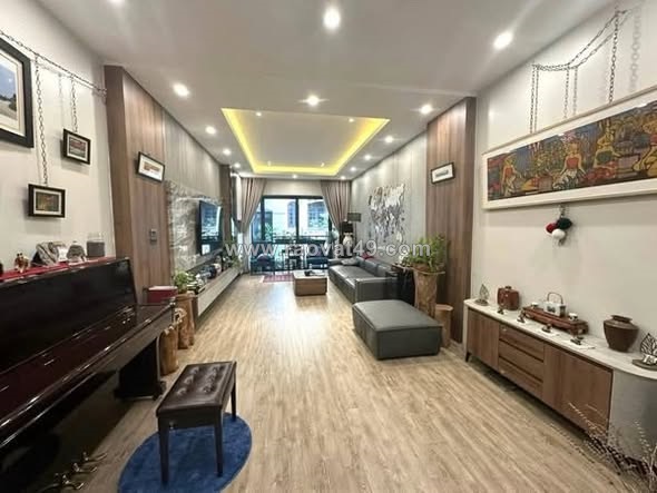 Nhà đẹp ở ngay, bán nhà liễu giai văn cao, ô tô vào nhà, chỉ 20 tỷ